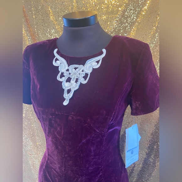 ✨Gunne Sax Jessica McClintock - Pearl Embellished Burgyndy Dress✨ - Picture 2 of 6